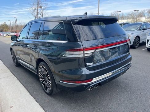 Used 2023 Lincoln Aviator Black Label w/ Dynamic Handling Package image 6