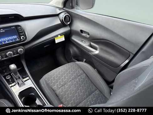 Certified 2024 Nissan Kicks SV FWD image 27