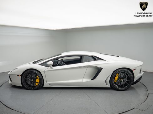 Used 2014 Lamborghini Aventador LP 700-4 image 14