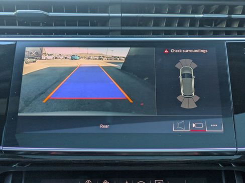 Used 2020 Audi Q7 3.0T Premium w/ Convenience Package image 16