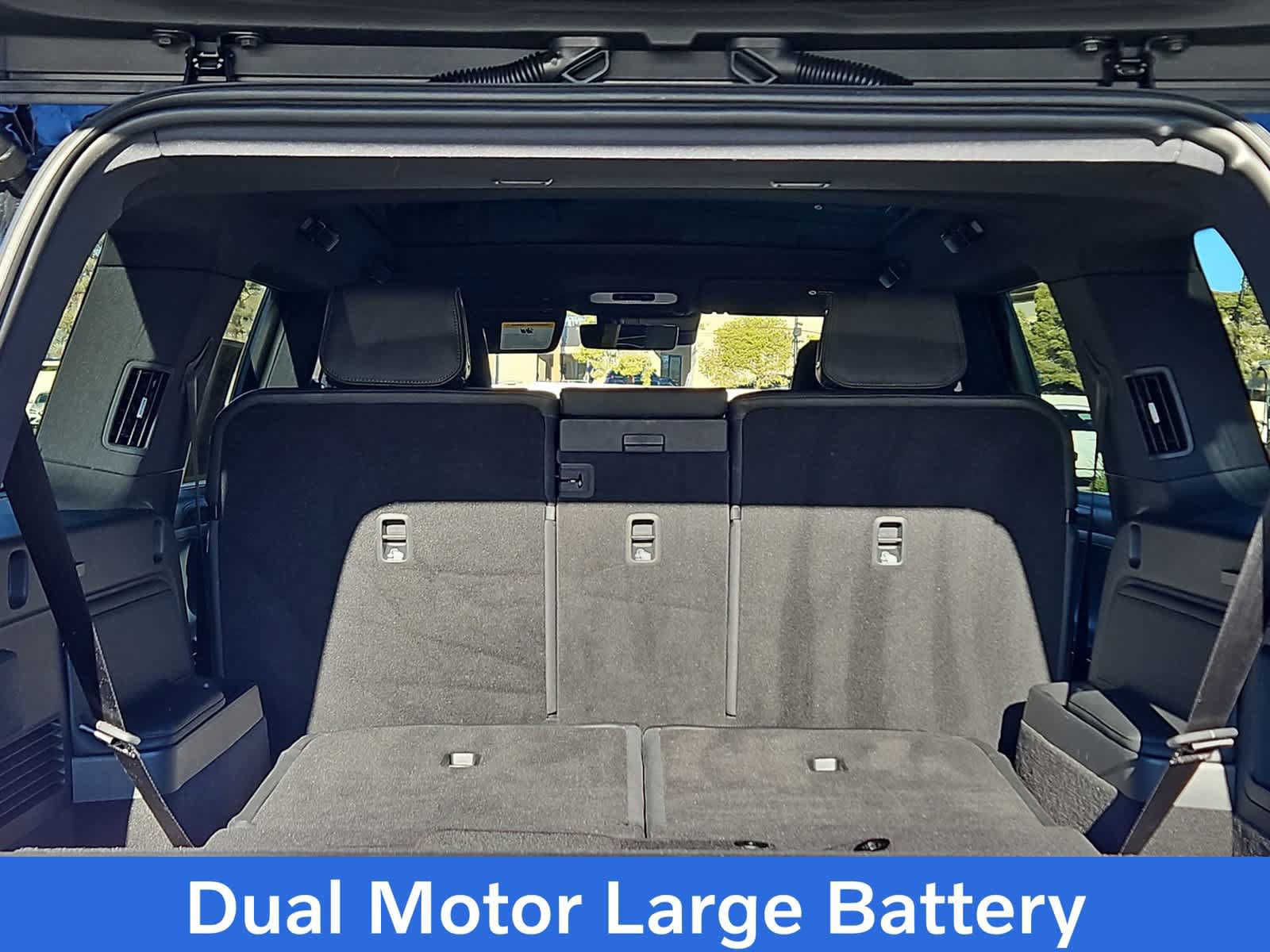 Used 2025 Rivian R1S Adventure Dual AWD/4WD image 23