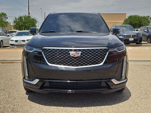 Used 2025 Cadillac XT6 Luxury FWD image 10