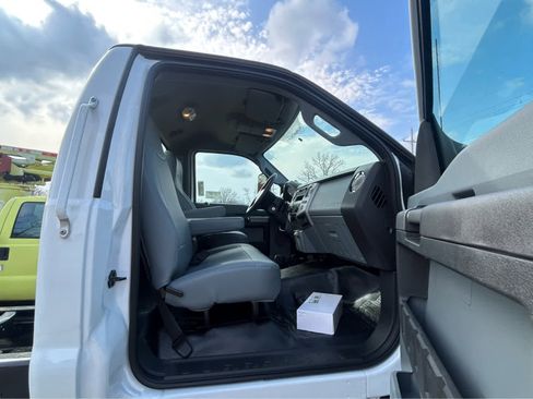 New 2027 Ford F650 2WD Regular Cab Super Duty image 5