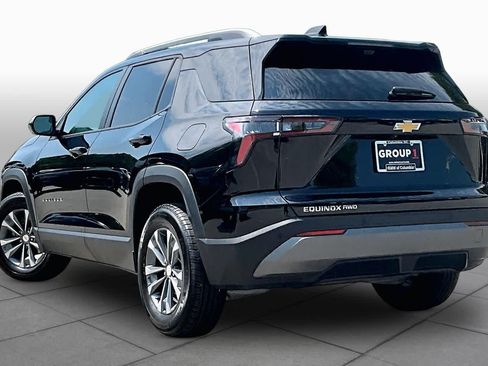 Used 2025 Chevrolet Equinox LT w/ Convenience Package II AWD/4WD image 11