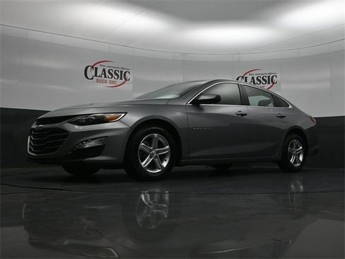 Used 2024 Chevrolet Malibu LT image 24