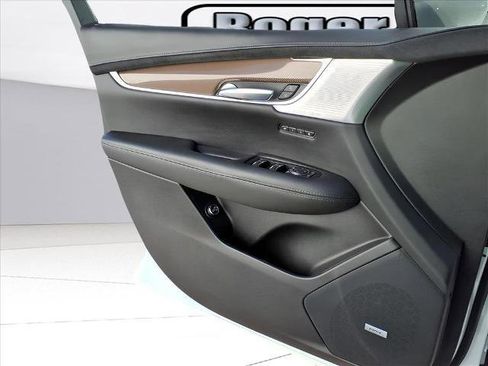 Used 2024 Cadillac XT5 Premium Luxury w/ Platinum Package image 22