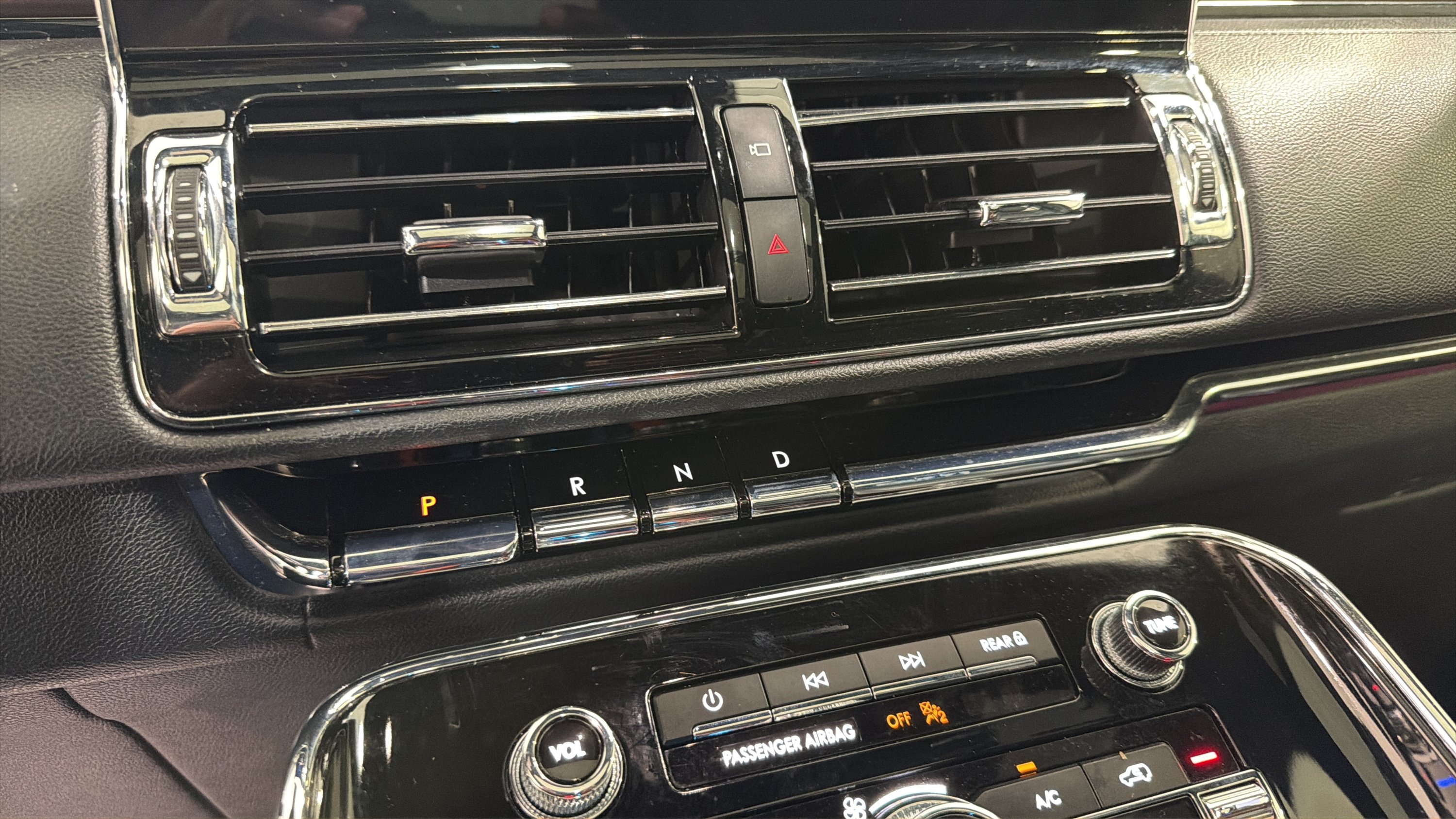 Used 2023 Lincoln Navigator 4WD image 20