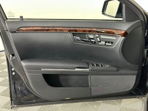 Used 2011 Mercedes-Benz S 550 4MATIC image 38