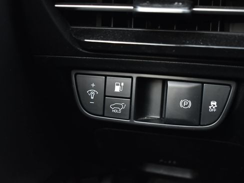 Used 2024 Kia EV6 Wind image 32