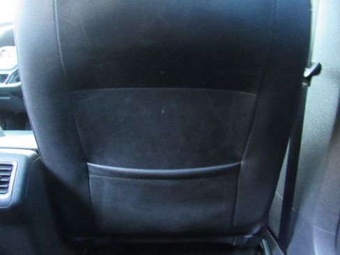 Used 2019 Volkswagen Golf SE image 26