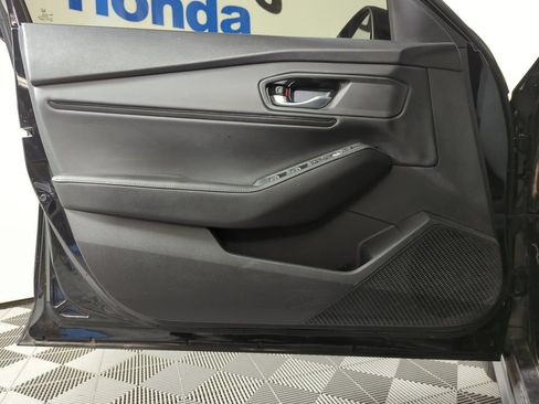 Certified 2025 Honda Accord Sport image 9