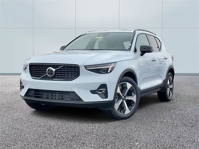 New 2026 Volvo XC40 B5 Plus w/ Protection Package Premier
