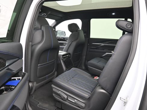 New 2026 Cadillac Escalade IQL Sport 1 image 10