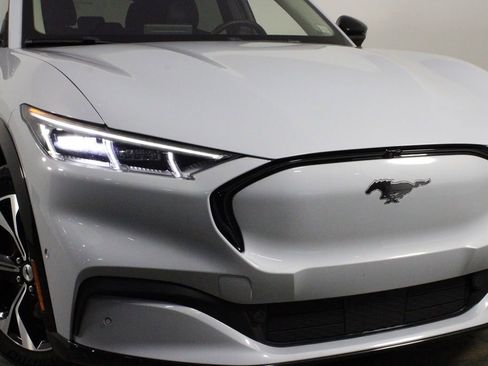 Used 2023 Ford Mustang Mach-E Premium image 46
