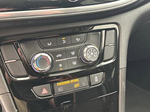 Used 2019 Buick Encore Preferred FWD image 19