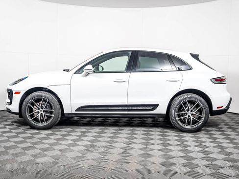 Certified 2026 Porsche Macan AWD/4WD image 2