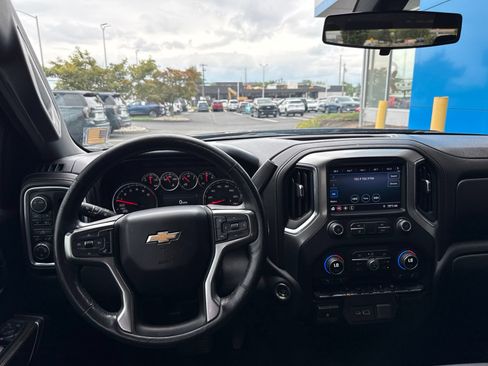 Used 2020 Chevrolet Silverado 1500 LT w/ All-Star Edition AWD/4WD image 2