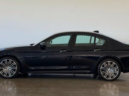 Used 2017 BMW 540i RWD image 4