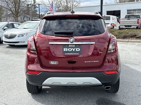 Used 2022 Buick Encore Preferred w/ Safety Package image 9