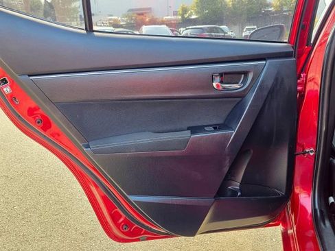 Used 2017 Toyota Corolla LE w/ Carpet Mat Package (TMS) FWD image 44