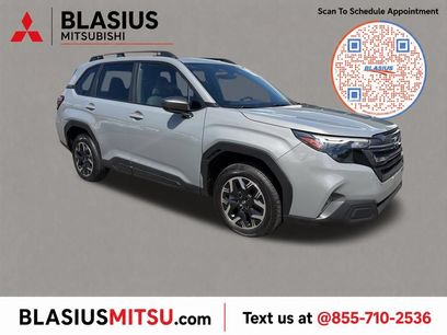 Used 2025 Subaru Forester Premium w/ Convenience Package #1