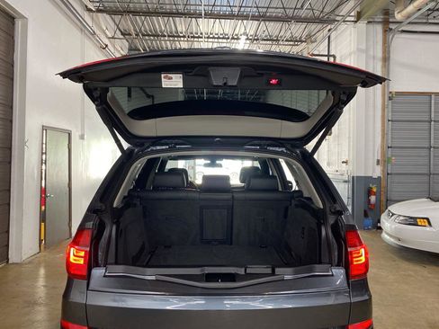 Used 2011 BMW X5 xDrive35d image 34