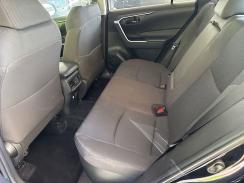 Used 2025 Toyota RAV4 LE AWD/4WD image 9