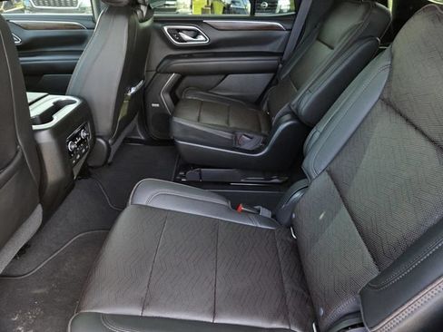 Used 2021 Chevrolet Tahoe High Country w/ Premium Package AWD/4WD image 29