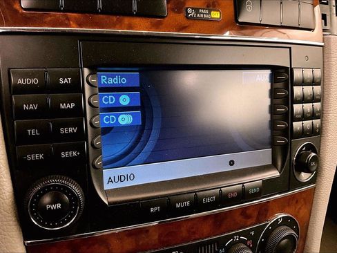 Used 2005 Mercedes-Benz CLK 320 Cabriolet image 21