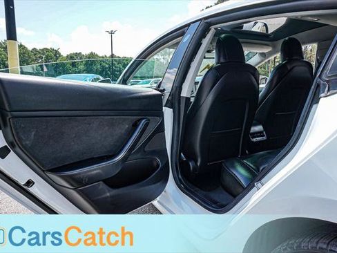 Used 2019 Tesla Model 3 Mid Range RWD image 29