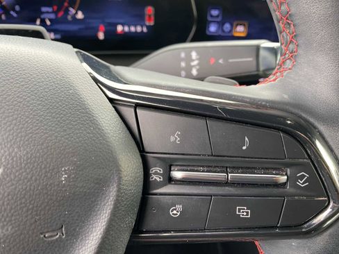 Used 2024 Chevrolet Traverse RS image 26