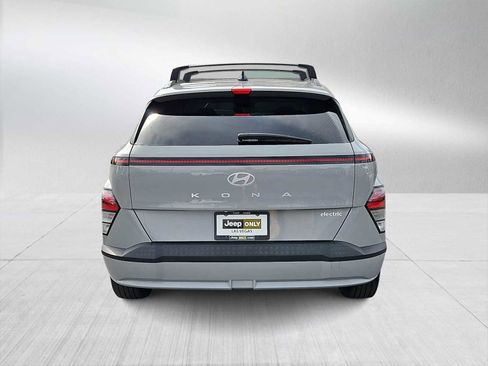 Used 2024 Hyundai Kona SEL image 7