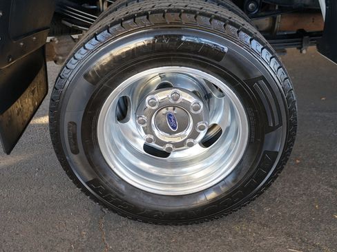 Used 2019 Ford F350 Lariat w/ Lariat Ultimate Package image 32