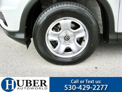 Used 2015 Honda CR-V LX image 16