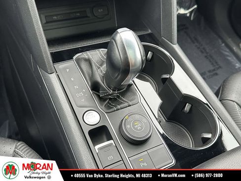 Used 2023 Volkswagen Atlas Cross Sport SE w/ Panoramic Sunroof Package AWD/4WD image 32