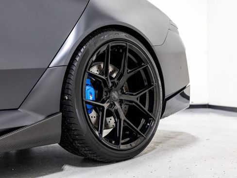 Used 2026 BMW M5 w/ Carbon Package AWD/4WD image 16