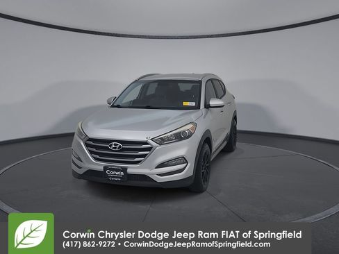 Used 2018 Hyundai Tucson SEL image 7