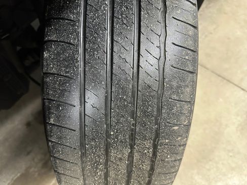 Used 2021 GMC Acadia SLE w/ Driver Convenience Package image 39