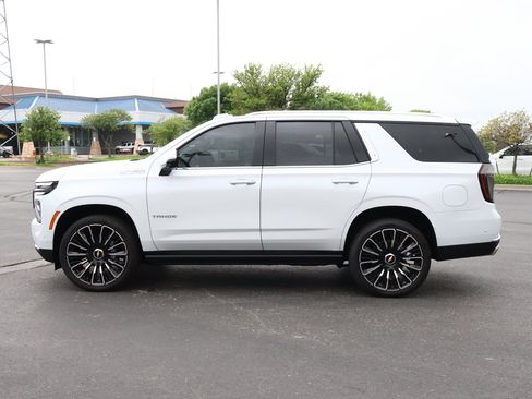 New 2026 Chevrolet Tahoe High Country AWD/4WD image 39