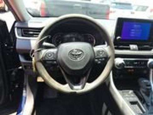 Used 2023 Toyota RAV4 XLE w/ Convenience Package FWD image 15