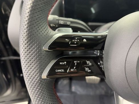 Certified 2026 Mercedes-Benz GLA 250 4MATIC image 11