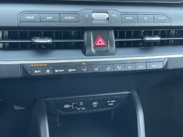 Used 2025 Kia K4 FWD image 18
