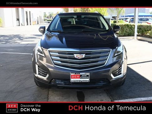 Used 2017 Cadillac XT5 Premium Luxury image 2