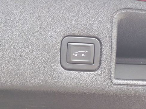 Used 2019 GMC Terrain SLT w/ Preferred Package FWD image 15