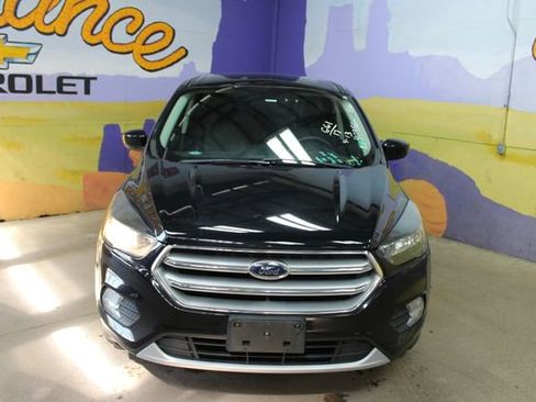 Used 2017 Ford Escape SE AWD/4WD image 3