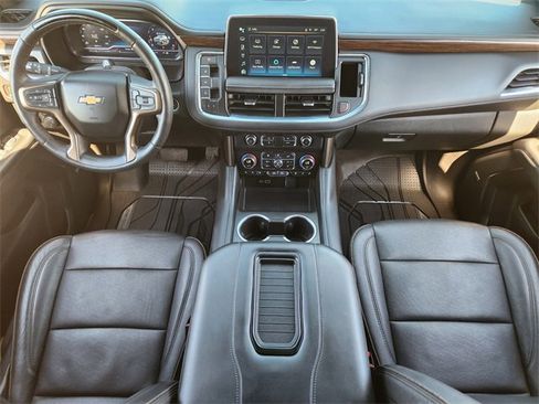Used 2024 Chevrolet Suburban High Country w/ Advanced Technology Package image 24