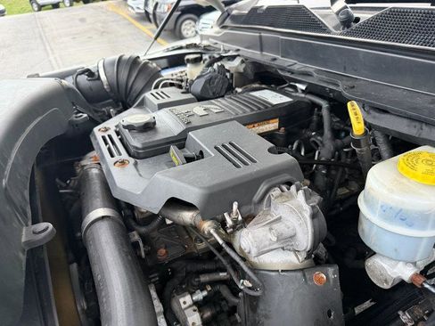 Used 2019 RAM 3500 Tradesman image 34