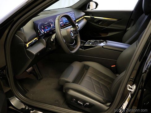 Certified 2025 BMW 540i xDrive image 11