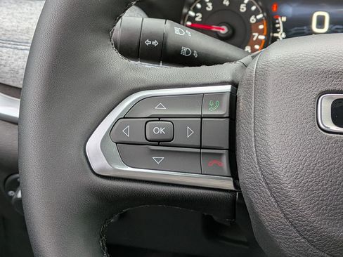 New 2026 Jeep Compass Latitude image 14