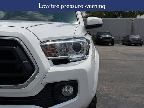 Used 2023 Toyota Tacoma SR5 w/ Technology Package AWD/4WD image 13